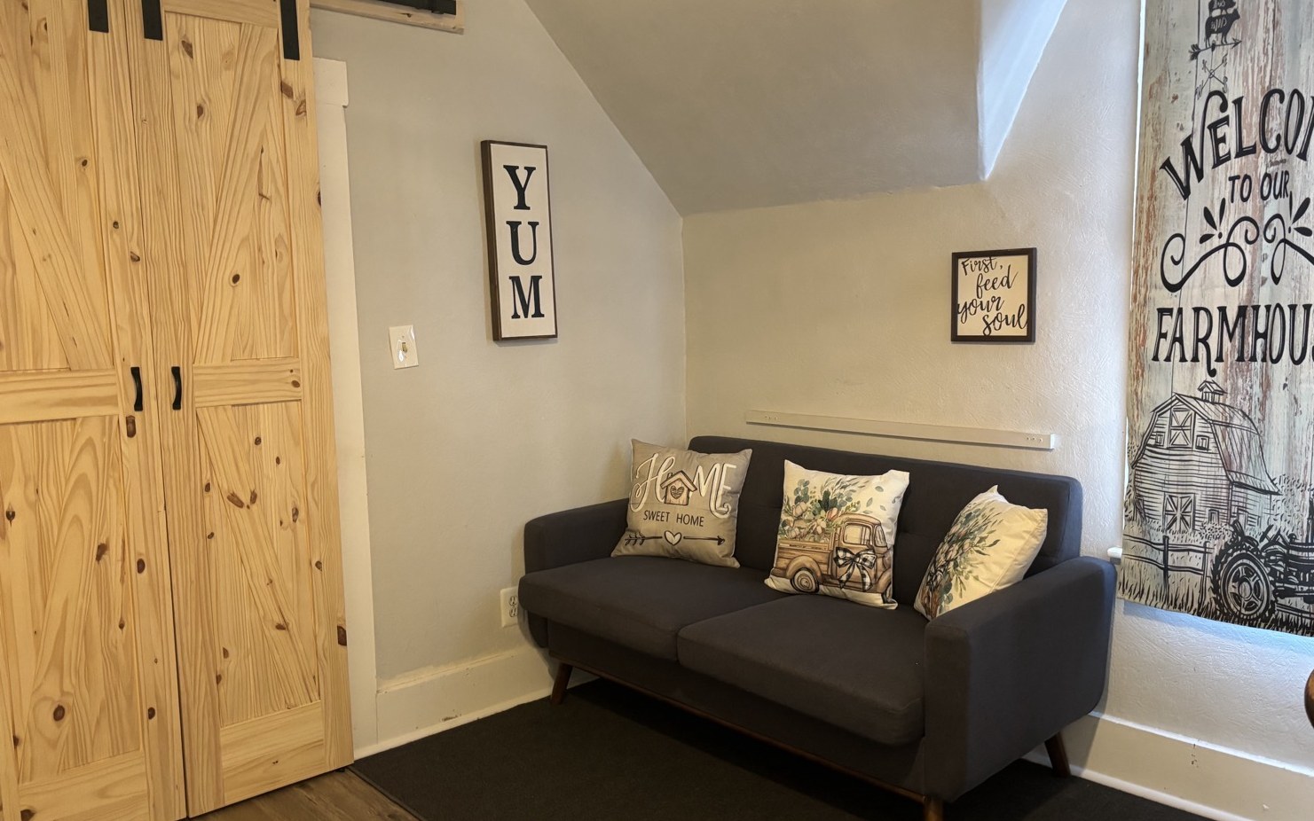 Living room at 29 Brook Street